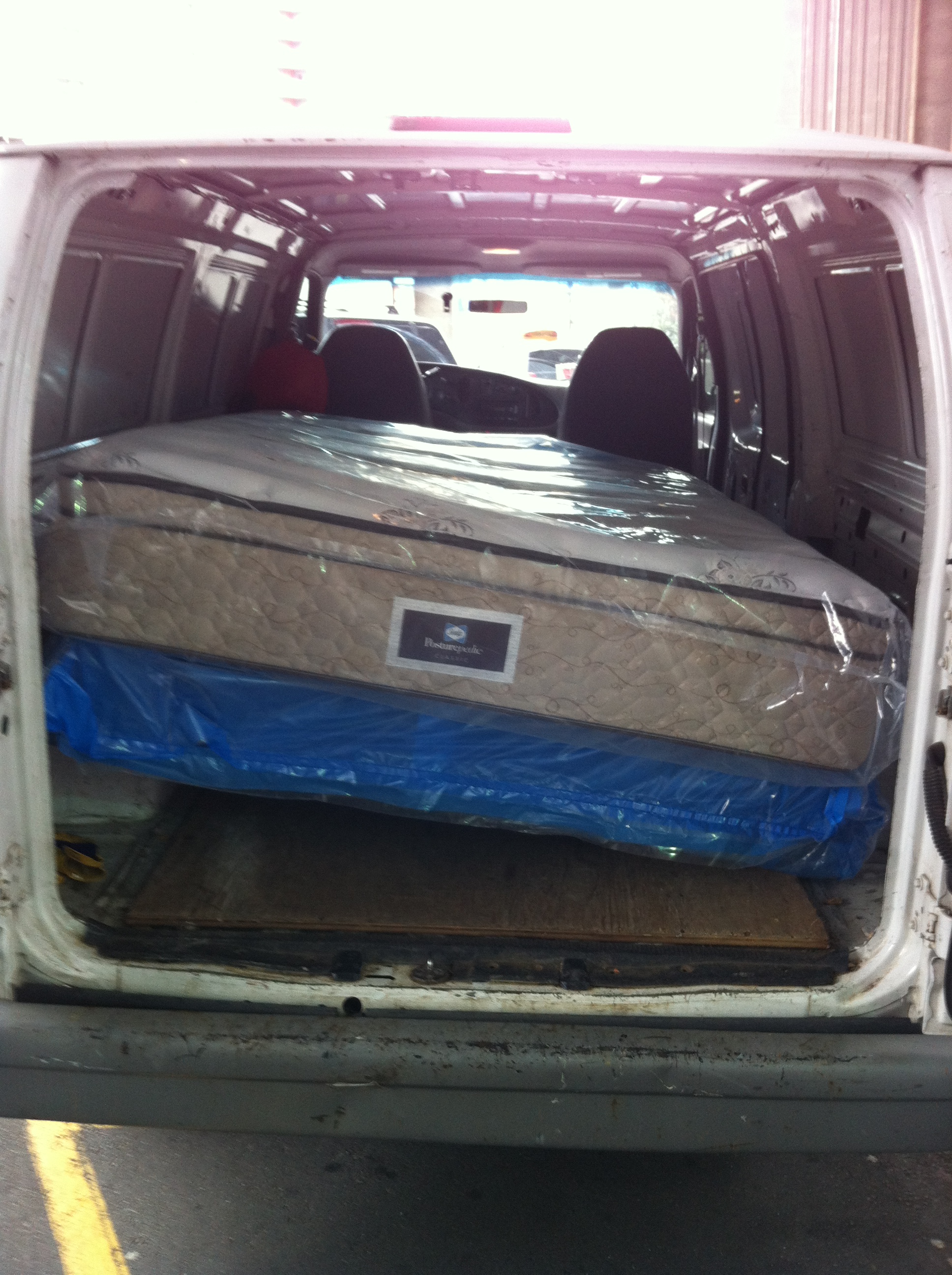 Downtown Vancouver Costco Queen Mattress And Box Spring Pickup and Delivery Sam's Small
